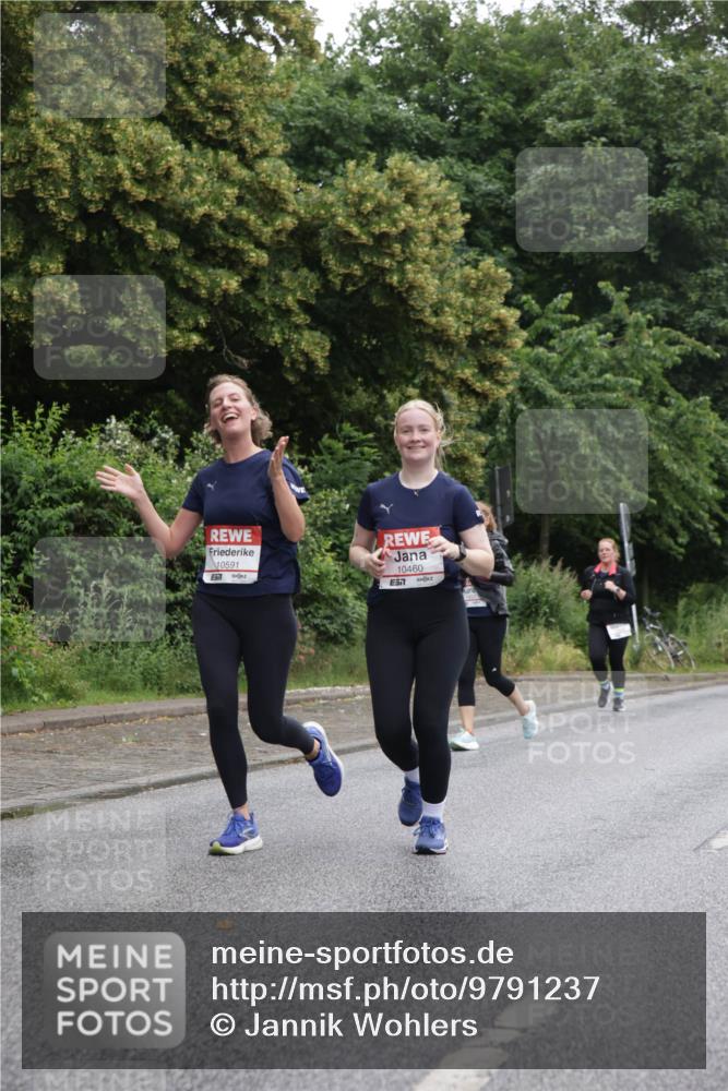 14.06.2026 - REWE Women's Run Jannik Wohlers http://msf.ph/oto/9791237 14.06.2026 10:05:14 Laufen 10591, 511, 10460, 7 meine-sportfotos.de
