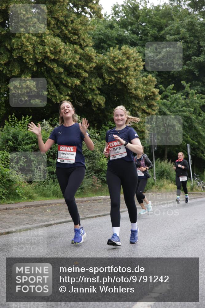 14.06.2026 - REWE Women's Run Jannik Wohlers http://msf.ph/oto/9791242 14.06.2026 10:05:14 Laufen 10591, 10460, 7 meine-sportfotos.de