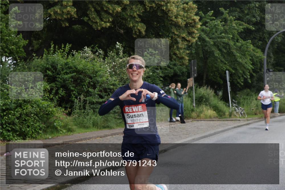 14.06.2026 - REWE Women's Run Jannik Wohlers http://msf.ph/oto/9791243 14.06.2026 09:48:02 Laufen 10971, 7 meine-sportfotos.de