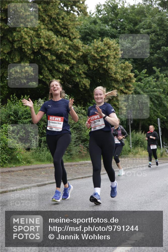 14.06.2026 - REWE Women's Run Jannik Wohlers http://msf.ph/oto/9791244 14.06.2026 10:05:14 Laufen 10591, 10460, 7 meine-sportfotos.de