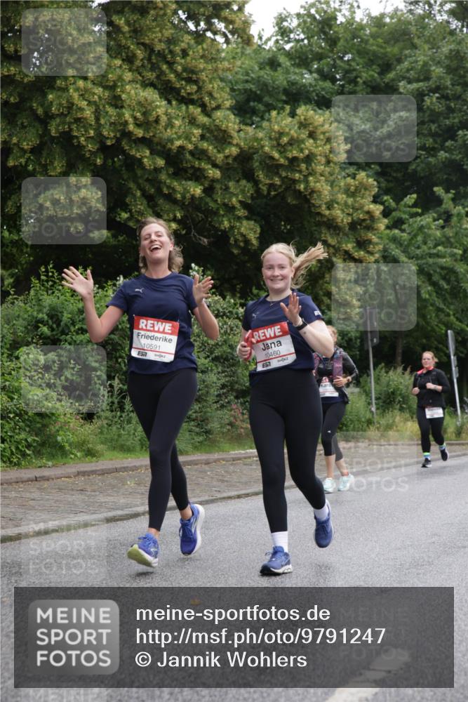14.06.2026 - REWE Women's Run Jannik Wohlers http://msf.ph/oto/9791247 14.06.2026 10:05:14 Laufen 10591, 10460, 57 meine-sportfotos.de
