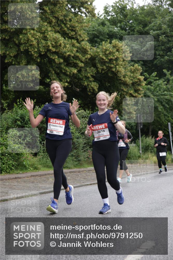 14.06.2026 - REWE Women's Run Jannik Wohlers http://msf.ph/oto/9791250 14.06.2026 10:05:14 Laufen 10591, 57, 10460, 57 meine-sportfotos.de