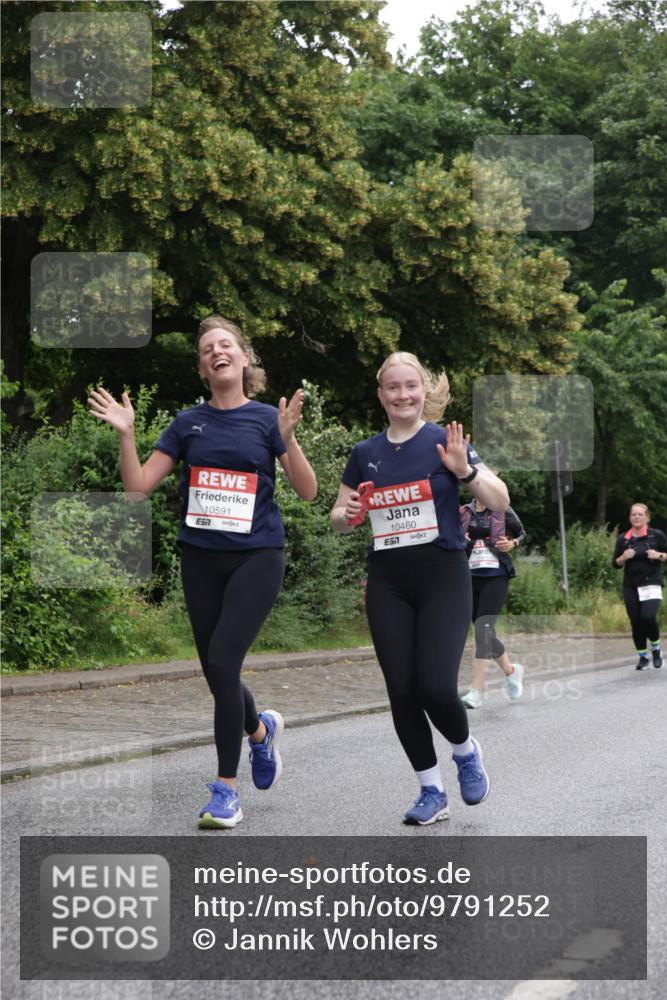14.06.2026 - REWE Women's Run Jannik Wohlers http://msf.ph/oto/9791252 14.06.2026 10:05:14 Laufen 10591, 10460, 57 meine-sportfotos.de