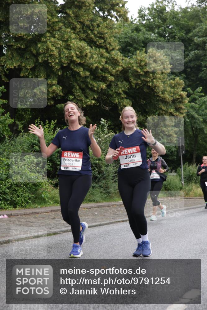 14.06.2026 - REWE Women's Run Jannik Wohlers http://msf.ph/oto/9791254 14.06.2026 10:05:14 Laufen 10591, 10460, 57 meine-sportfotos.de