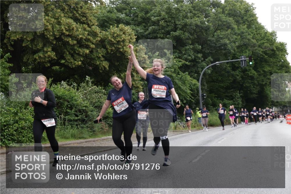 14.06.2026 - REWE Women's Run Jannik Wohlers http://msf.ph/oto/9791276 14.06.2026 10:05:19 Laufen 11450, 10985, 51, 10499 meine-sportfotos.de