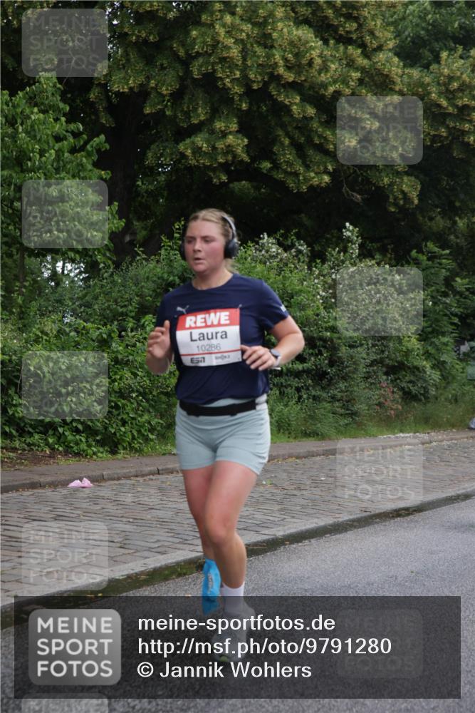 14.06.2026 - REWE Women's Run Jannik Wohlers http://msf.ph/oto/9791280 14.06.2026 09:48:10 Laufen 10286, 577 meine-sportfotos.de