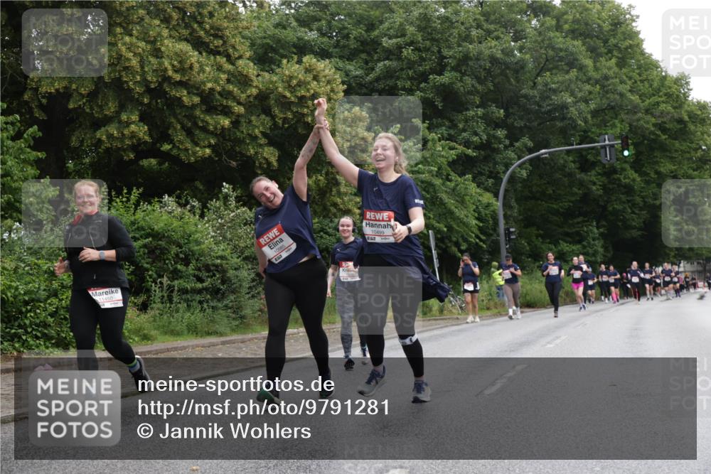14.06.2026 - REWE Women's Run Jannik Wohlers http://msf.ph/oto/9791281 14.06.2026 10:05:19 Laufen 11450, 10985, 10499 meine-sportfotos.de