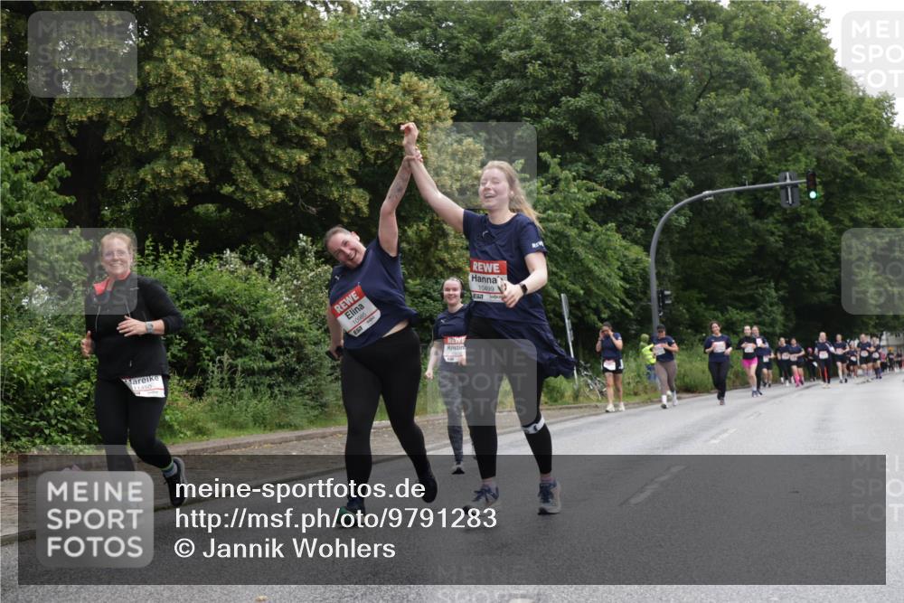 14.06.2026 - REWE Women's Run Jannik Wohlers http://msf.ph/oto/9791283 14.06.2026 10:05:19 Laufen 10985, 10499 meine-sportfotos.de