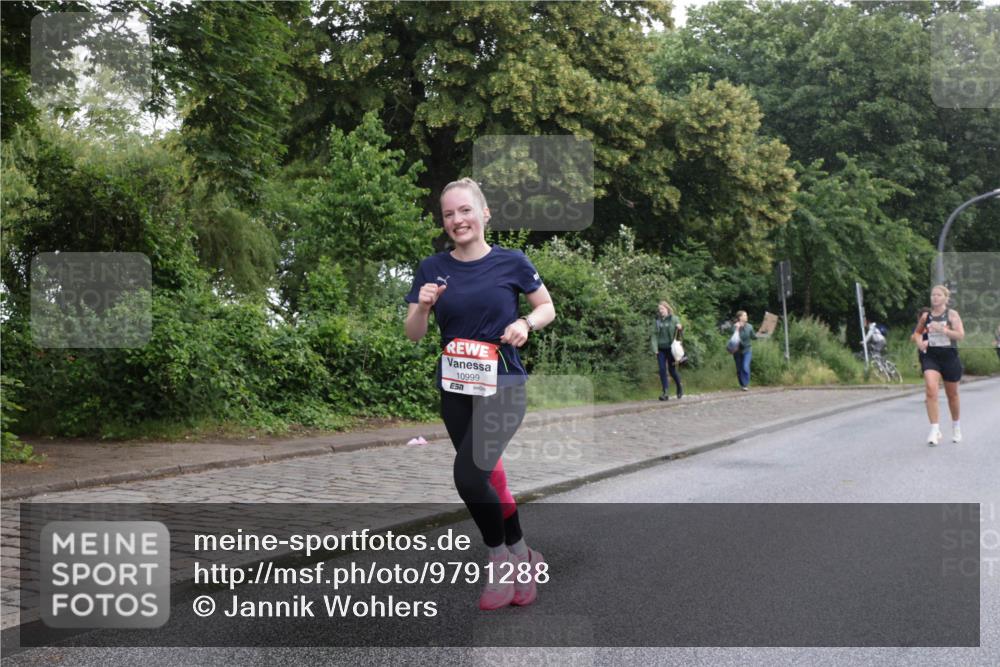 14.06.2026 - REWE Women's Run Jannik Wohlers http://msf.ph/oto/9791288 14.06.2026 09:48:16 Laufen 10999, 57 meine-sportfotos.de