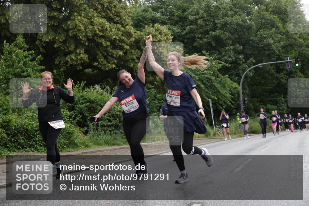 14.06.2026 - REWE Women's Run Jannik Wohlers http://msf.ph/oto/9791291 14.06.2026 10:05:19 Laufen 10985, 5, 10499 meine-sportfotos.de