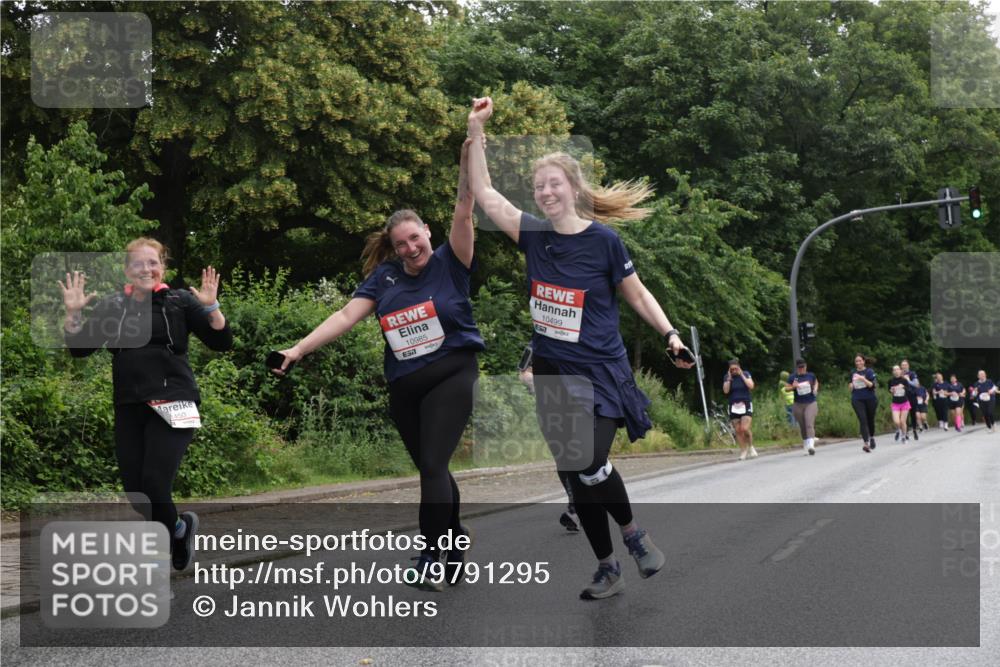 14.06.2026 - REWE Women's Run Jannik Wohlers http://msf.ph/oto/9791295 14.06.2026 10:05:19 Laufen 450, 10985, 57, 10499, 57 meine-sportfotos.de