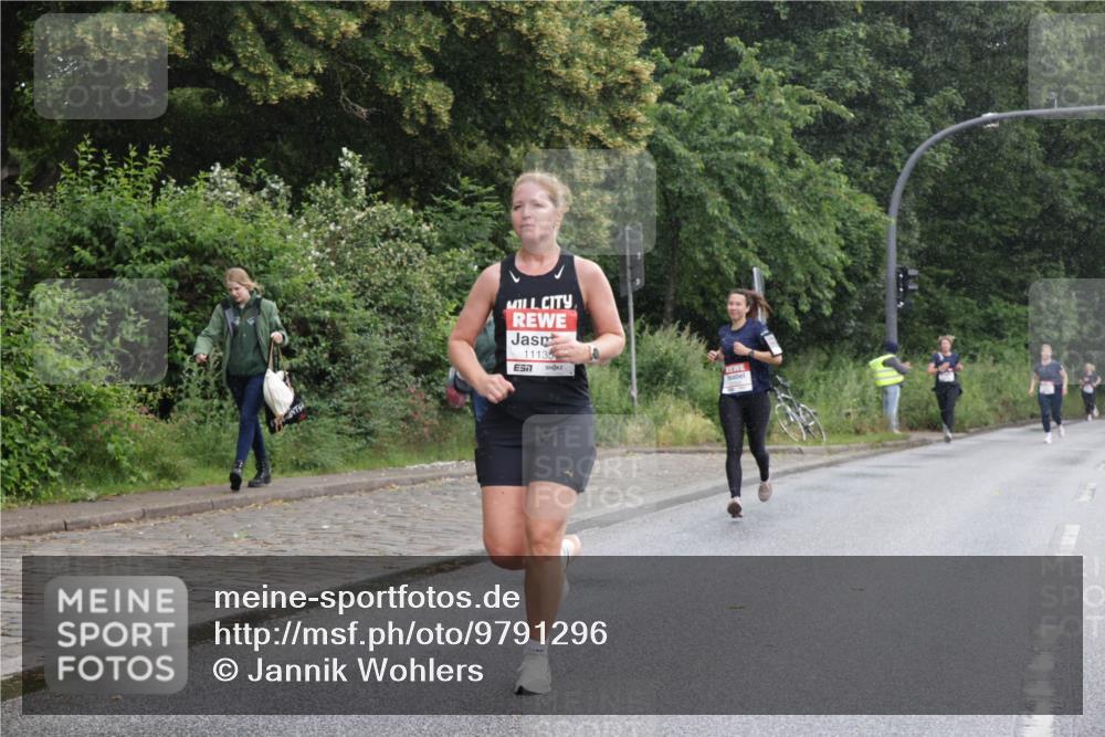 14.06.2026 - REWE Women's Run Jannik Wohlers http://msf.ph/oto/9791296 14.06.2026 09:48:18 Laufen 11135, 7 meine-sportfotos.de