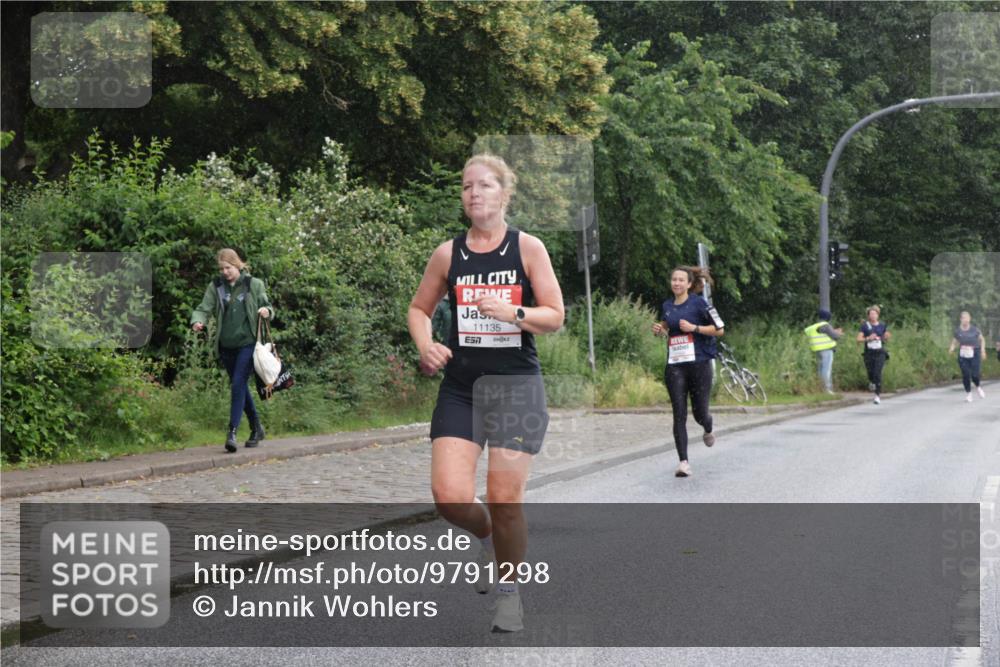 14.06.2026 - REWE Women's Run Jannik Wohlers http://msf.ph/oto/9791298 14.06.2026 09:48:18 Laufen 11135, 7 meine-sportfotos.de