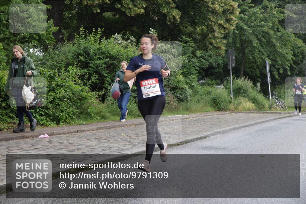 14.06.2026 - REWE Women's Run Jannik Wohlers http://msf.ph/oto/9791309 14.06.2026 09:48:20 Laufen 10954, 7 meine-sportfotos.de