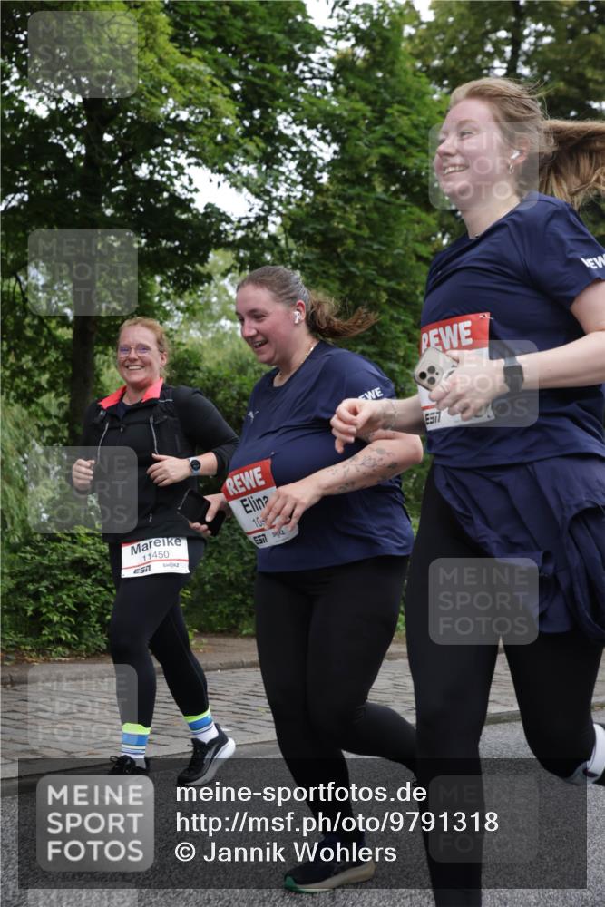 14.06.2026 - REWE Women's Run Jannik Wohlers http://msf.ph/oto/9791318 14.06.2026 10:05:20 Laufen 11450, 10 meine-sportfotos.de