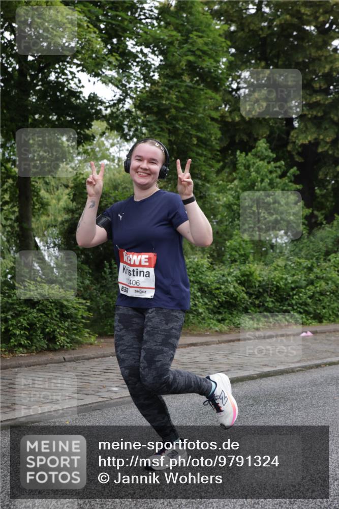 14.06.2026 - REWE Women's Run Jannik Wohlers http://msf.ph/oto/9791324 14.06.2026 10:05:22 Laufen 10406 meine-sportfotos.de