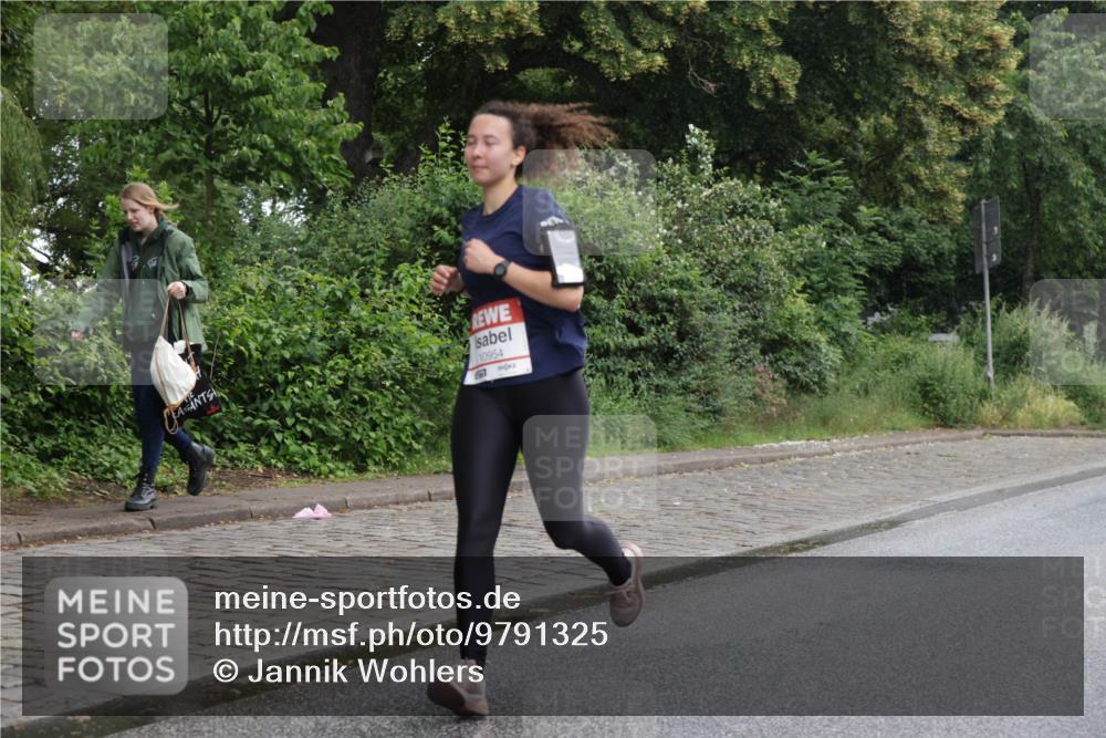 14.06.2026 - REWE Women's Run Jannik Wohlers http://msf.ph/oto/9791325 14.06.2026 09:48:21 Laufen 10954 meine-sportfotos.de