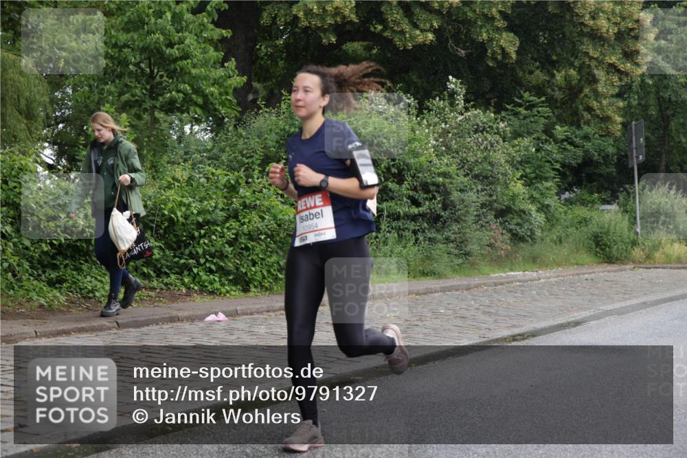 14.06.2026 - REWE Women's Run Jannik Wohlers http://msf.ph/oto/9791327 14.06.2026 09:48:21 Laufen 10954 meine-sportfotos.de