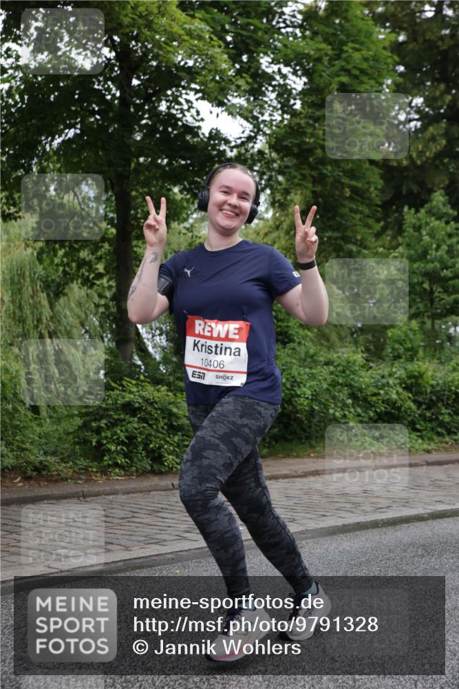 14.06.2026 - REWE Women's Run Jannik Wohlers http://msf.ph/oto/9791328 14.06.2026 10:05:22 Laufen 10406 meine-sportfotos.de