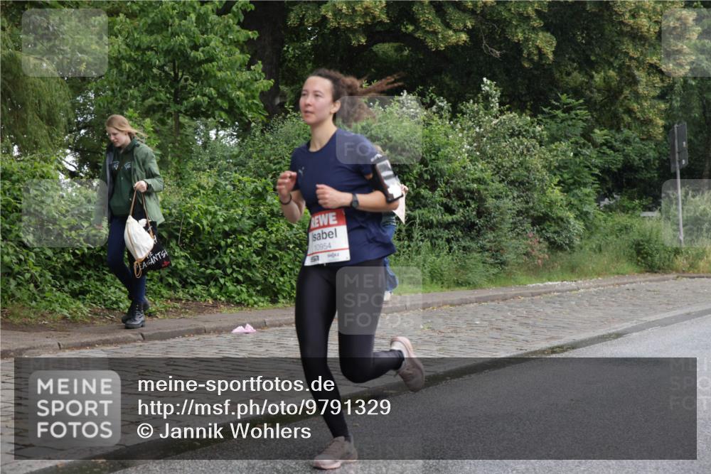 14.06.2026 - REWE Women's Run Jannik Wohlers http://msf.ph/oto/9791329 14.06.2026 09:48:21 Laufen 10954, 57 meine-sportfotos.de