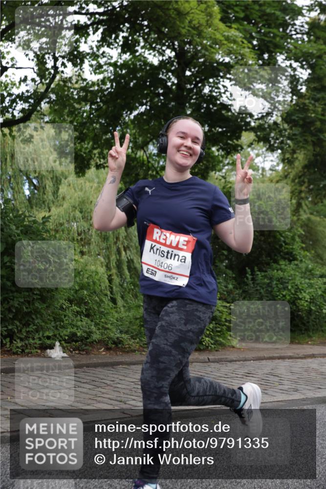 14.06.2026 - REWE Women's Run Jannik Wohlers http://msf.ph/oto/9791335 14.06.2026 10:05:22 Laufen 10406 meine-sportfotos.de