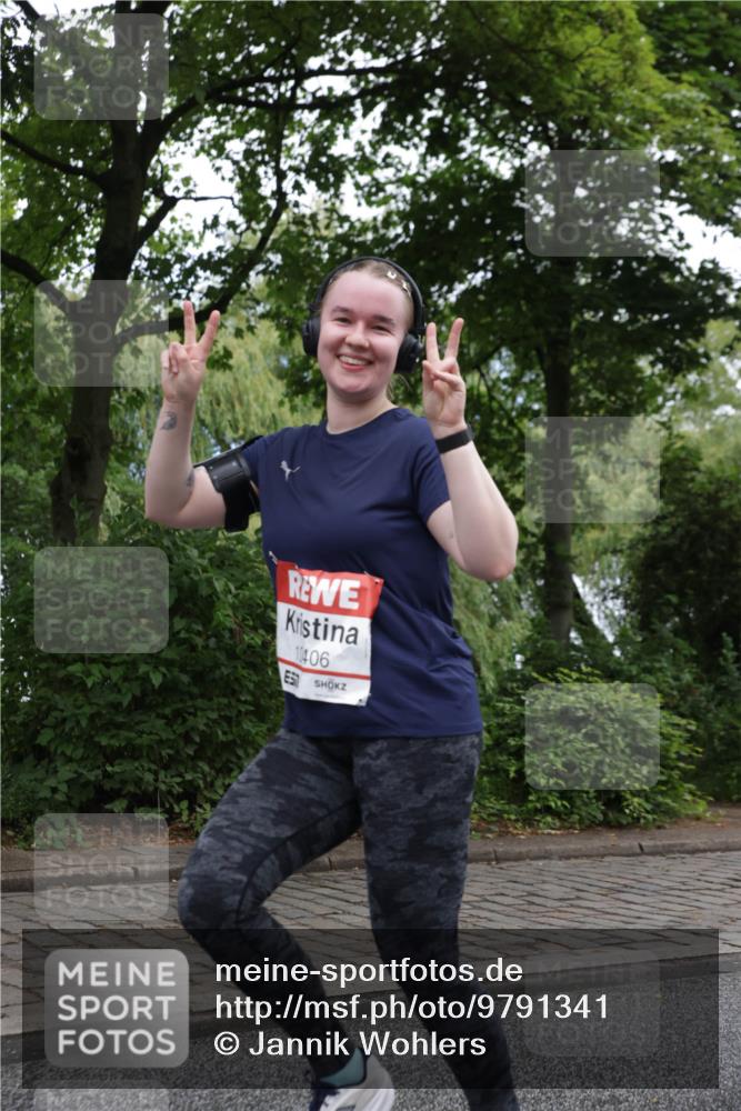 14.06.2026 - REWE Women's Run Jannik Wohlers http://msf.ph/oto/9791341 14.06.2026 10:05:22 Laufen 10406 meine-sportfotos.de