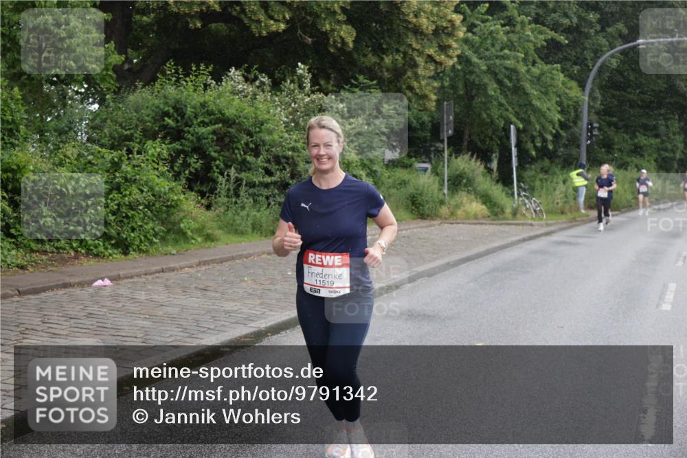 14.06.2026 - REWE Women's Run Jannik Wohlers http://msf.ph/oto/9791342 14.06.2026 09:48:28 Laufen 11519 meine-sportfotos.de