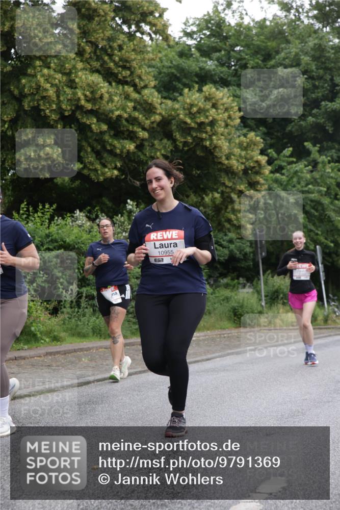 14.06.2026 - REWE Women's Run Jannik Wohlers http://msf.ph/oto/9791369 14.06.2026 10:05:27 Laufen 10955, 7 meine-sportfotos.de