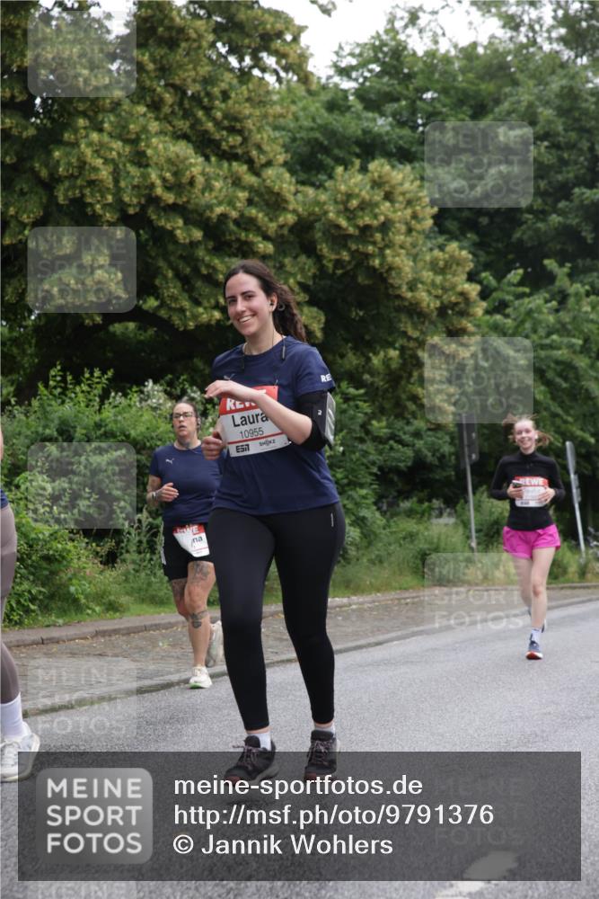 14.06.2026 - REWE Women's Run Jannik Wohlers http://msf.ph/oto/9791376 14.06.2026 10:05:27 Laufen 10955, 57 meine-sportfotos.de