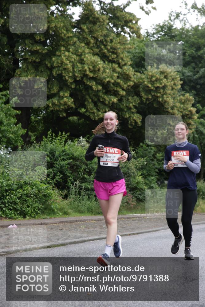 14.06.2026 - REWE Women's Run Jannik Wohlers http://msf.ph/oto/9791388 14.06.2026 10:05:30 Laufen 11500, 10420 meine-sportfotos.de