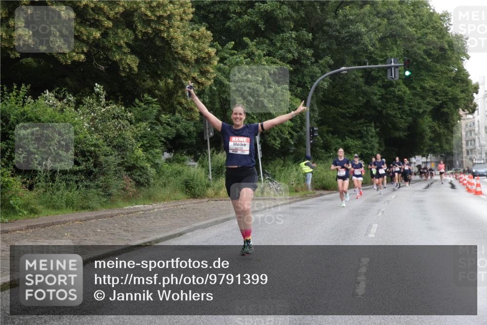 14.06.2026 - REWE Women's Run Jannik Wohlers http://msf.ph/oto/9791399 14.06.2026 09:49:17 Laufen 10107 meine-sportfotos.de