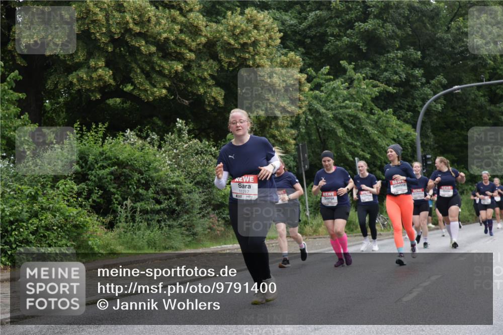 14.06.2026 - REWE Women's Run Jannik Wohlers http://msf.ph/oto/9791400 14.06.2026 10:05:33 Laufen 11217 meine-sportfotos.de