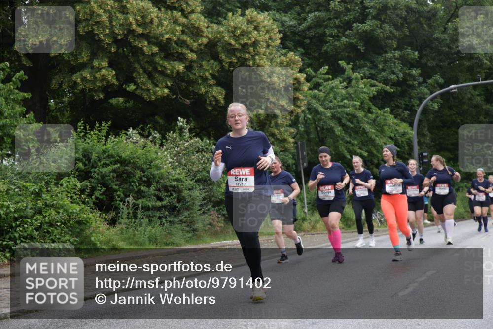 14.06.2026 - REWE Women's Run Jannik Wohlers http://msf.ph/oto/9791402 14.06.2026 10:05:33 Laufen 11217 meine-sportfotos.de