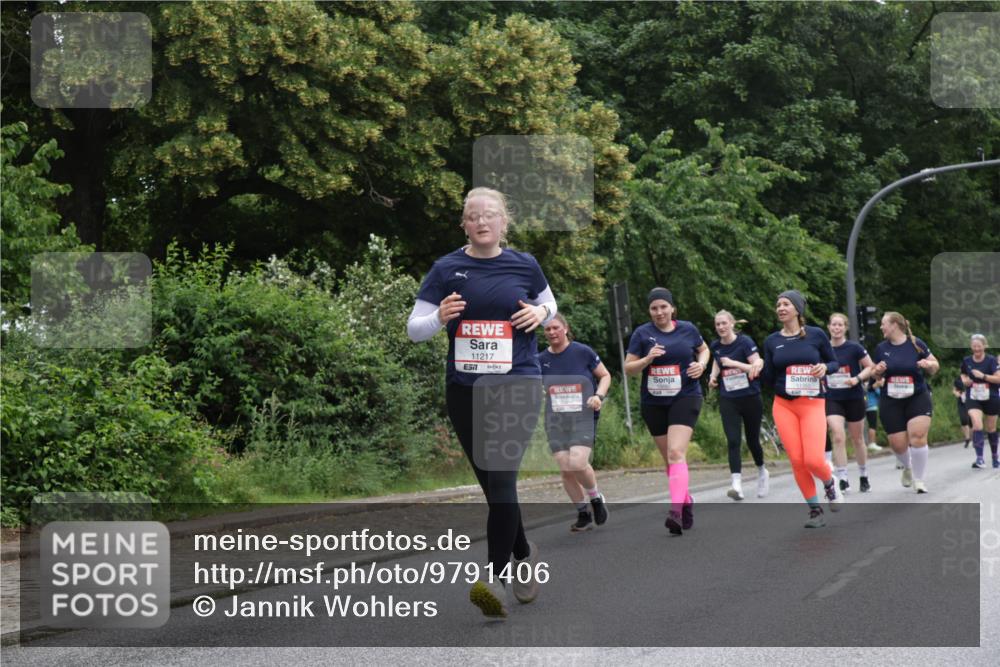 14.06.2026 - REWE Women's Run Jannik Wohlers http://msf.ph/oto/9791406 14.06.2026 10:05:33 Laufen 11217, 57 meine-sportfotos.de