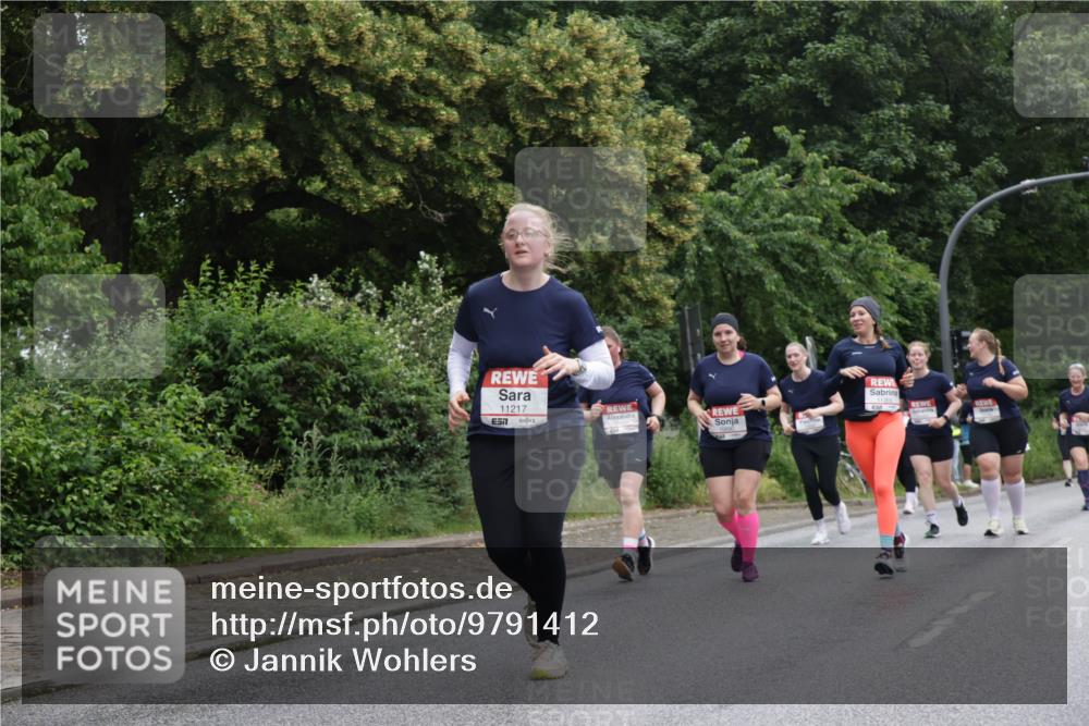 14.06.2026 - REWE Women's Run Jannik Wohlers http://msf.ph/oto/9791412 14.06.2026 10:05:33 Laufen 11217, 7 meine-sportfotos.de