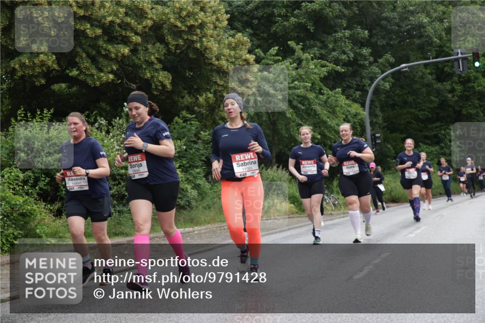 14.06.2026 - REWE Women's Run Jannik Wohlers http://msf.ph/oto/9791428 14.06.2026 10:05:35 Laufen 10834, 7, 10690, 11355 meine-sportfotos.de