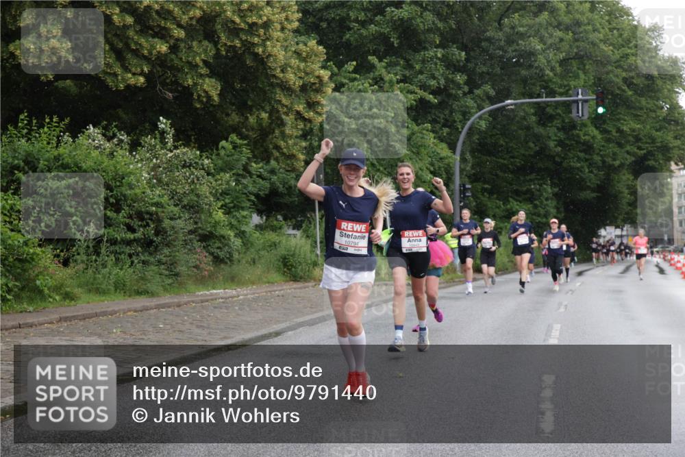 14.06.2026 - REWE Women's Run Jannik Wohlers http://msf.ph/oto/9791440 14.06.2026 09:49:24 Laufen 10794 meine-sportfotos.de
