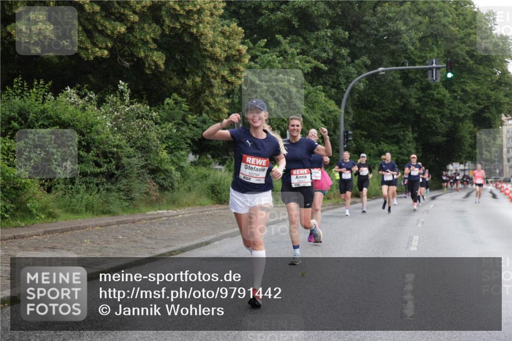14.06.2026 - REWE Women's Run Jannik Wohlers http://msf.ph/oto/9791442 14.06.2026 09:49:24 Laufen 10794, 57, 10943 meine-sportfotos.de