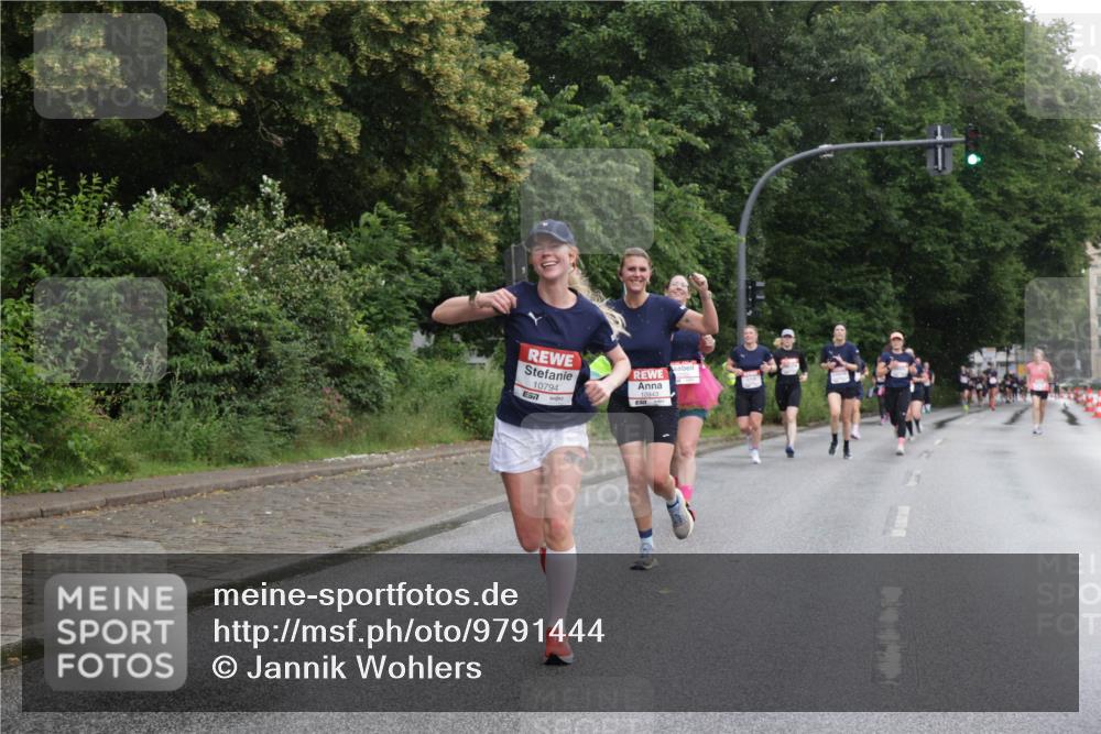 14.06.2026 - REWE Women's Run Jannik Wohlers http://msf.ph/oto/9791444 14.06.2026 09:49:25 Laufen 10794, 10943 meine-sportfotos.de
