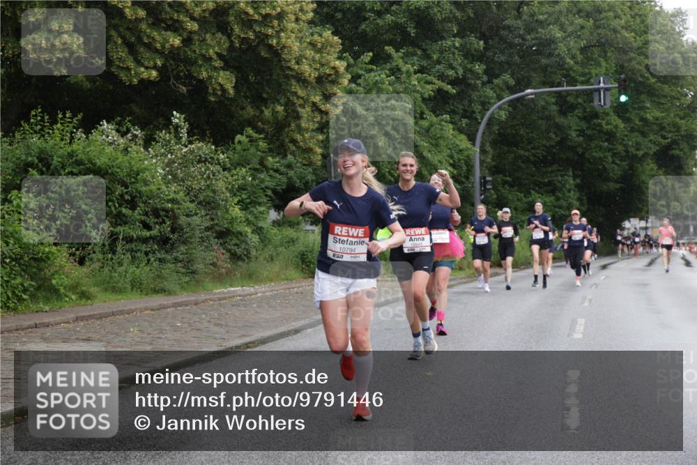 14.06.2026 - REWE Women's Run Jannik Wohlers http://msf.ph/oto/9791446 14.06.2026 09:49:25 Laufen 10794, 7, 10943 meine-sportfotos.de