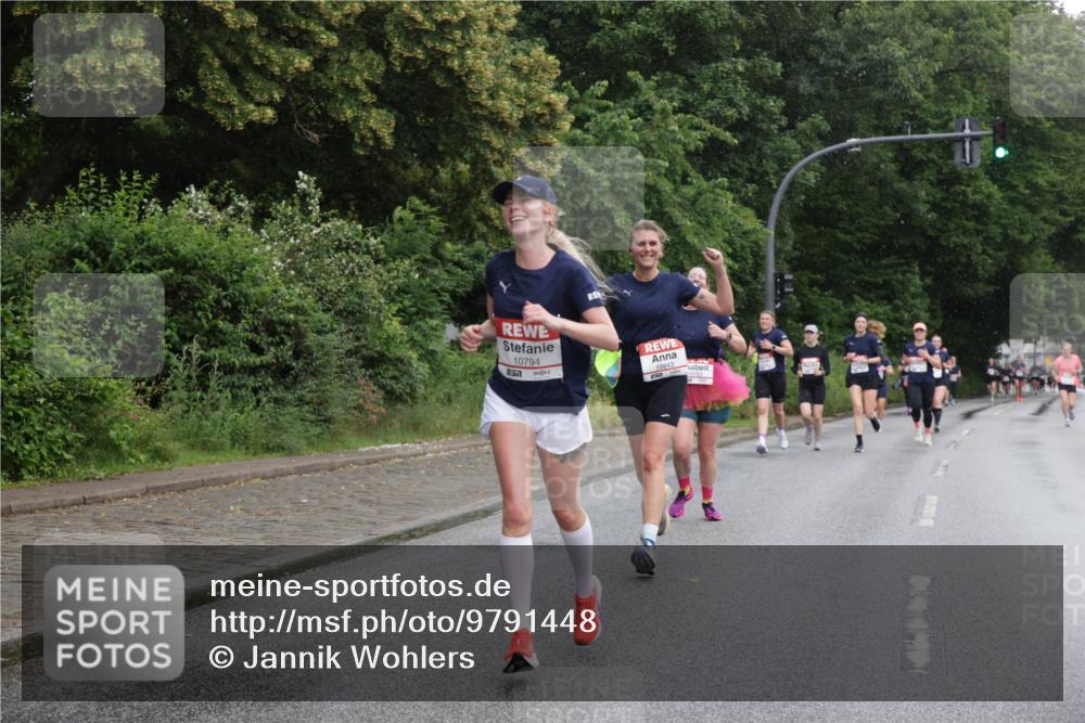 14.06.2026 - REWE Women's Run Jannik Wohlers http://msf.ph/oto/9791448 14.06.2026 09:49:25 Laufen 10794, 10943 meine-sportfotos.de