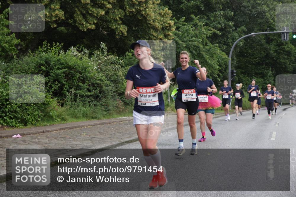 14.06.2026 - REWE Women's Run Jannik Wohlers http://msf.ph/oto/9791454 14.06.2026 09:49:25 Laufen 10794, 7, 10943 meine-sportfotos.de