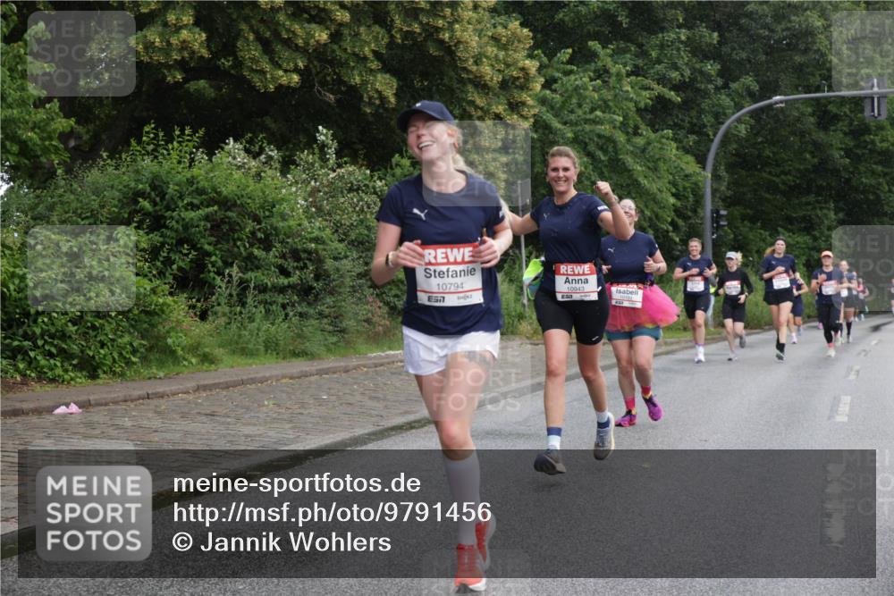 14.06.2026 - REWE Women's Run Jannik Wohlers http://msf.ph/oto/9791456 14.06.2026 09:49:25 Laufen 10794, 10943 meine-sportfotos.de