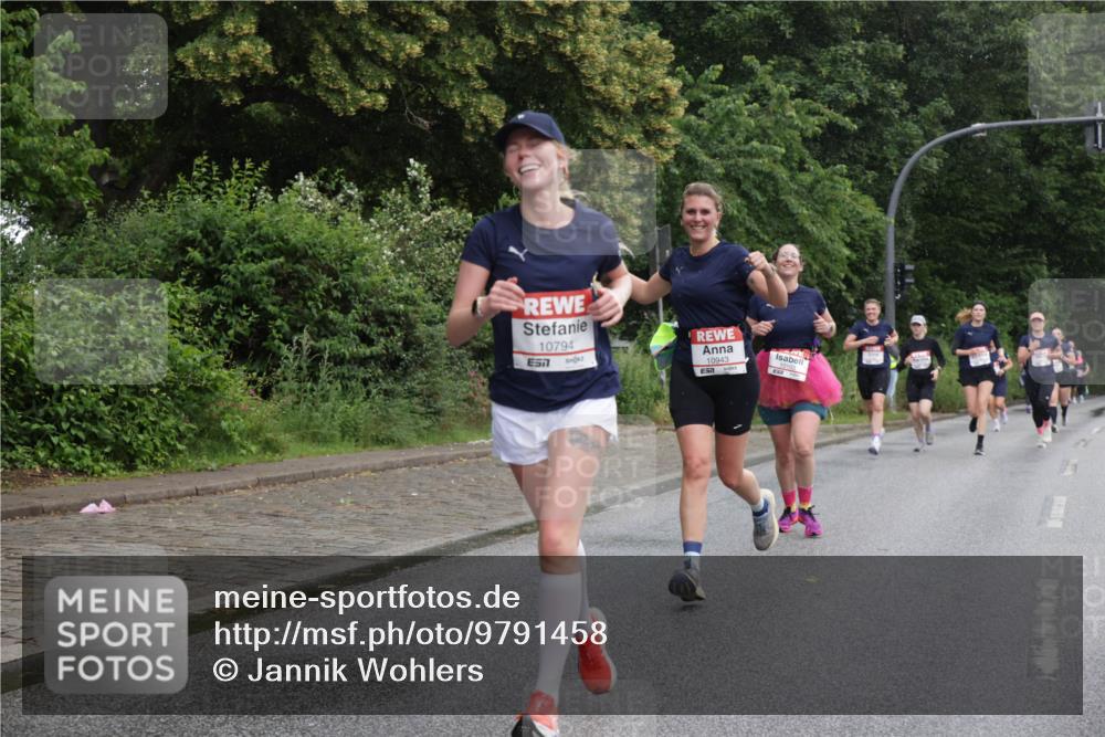 14.06.2026 - REWE Women's Run Jannik Wohlers http://msf.ph/oto/9791458 14.06.2026 09:49:25 Laufen 10794, 7, 10943, 10103 meine-sportfotos.de