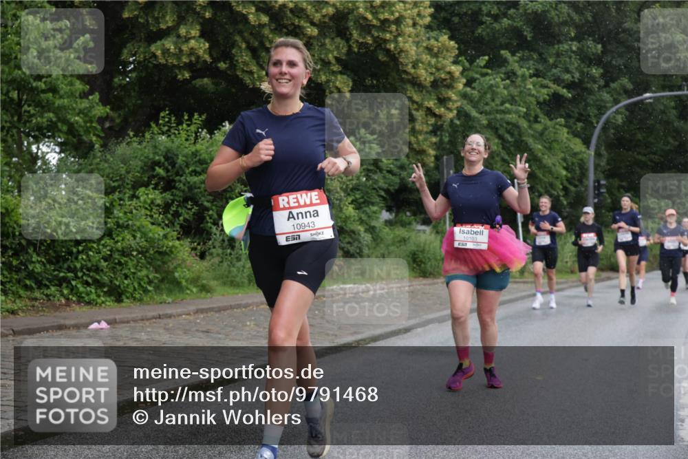 14.06.2026 - REWE Women's Run Jannik Wohlers http://msf.ph/oto/9791468 14.06.2026 09:49:26 Laufen 10943, 7, 10103, 7 meine-sportfotos.de