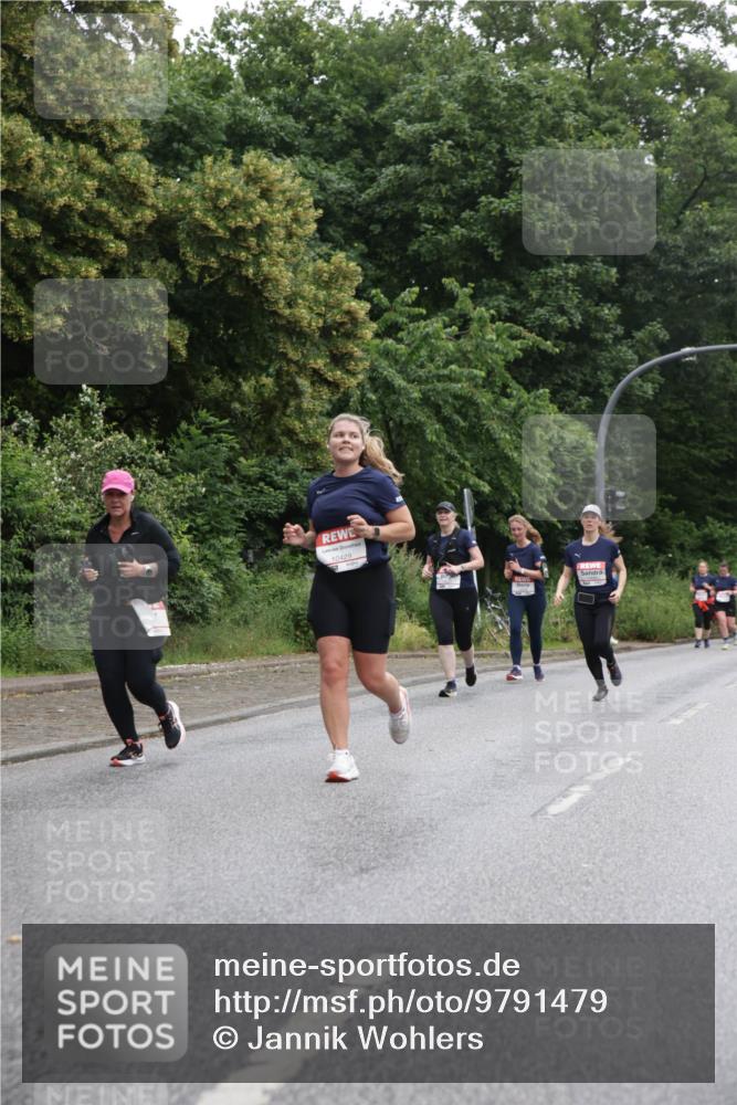 14.06.2026 - REWE Women's Run Jannik Wohlers http://msf.ph/oto/9791479 14.06.2026 10:05:42 Laufen 10429 meine-sportfotos.de