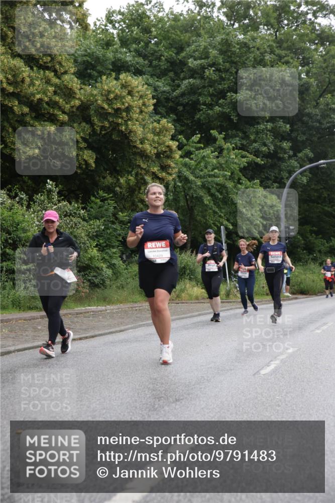 14.06.2026 - REWE Women's Run Jannik Wohlers http://msf.ph/oto/9791483 14.06.2026 10:05:42 Laufen 10429 meine-sportfotos.de