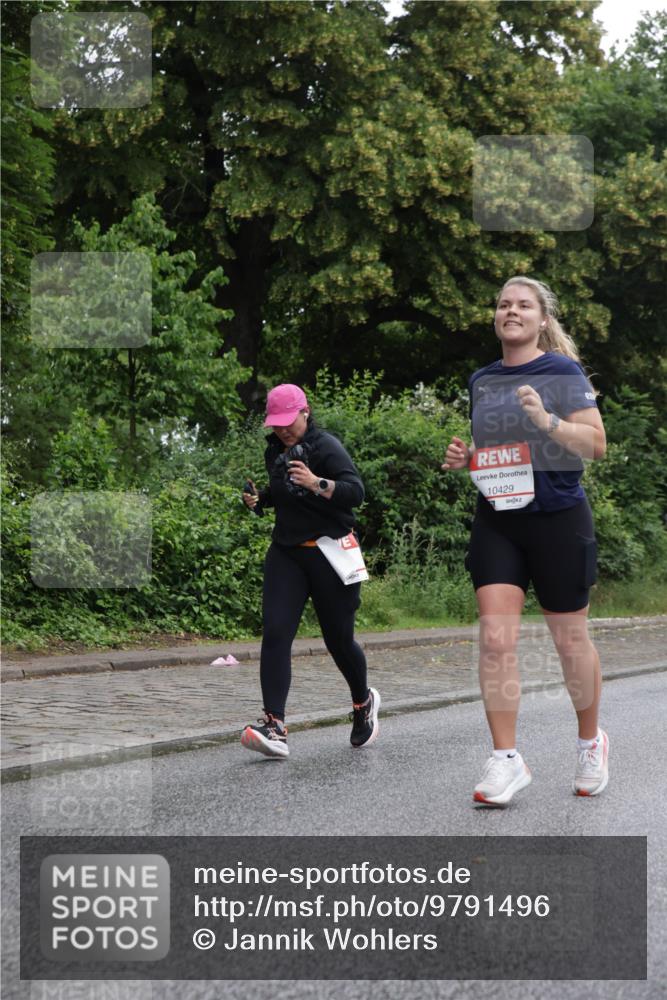14.06.2026 - REWE Women's Run Jannik Wohlers http://msf.ph/oto/9791496 14.06.2026 10:05:43 Laufen 10429 meine-sportfotos.de