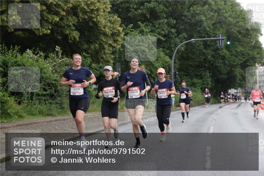 14.06.2026 - REWE Women's Run Jannik Wohlers http://msf.ph/oto/9791502 14.06.2026 09:49:29 Laufen 11051, 10424 meine-sportfotos.de