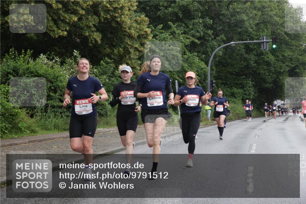 14.06.2026 - REWE Women's Run Jannik Wohlers http://msf.ph/oto/9791512 14.06.2026 09:49:29 Laufen 11051, 11272, 10424, 10984 meine-sportfotos.de